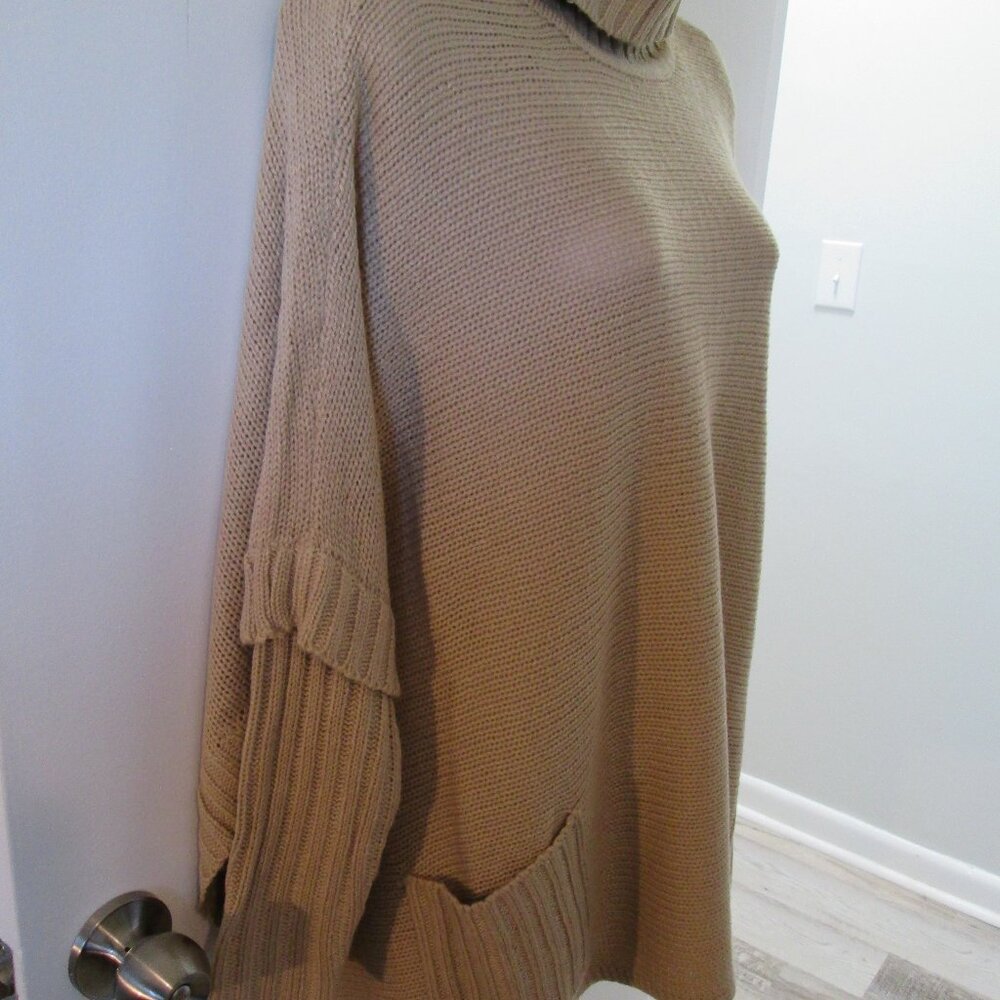 Noir Oversized Sweater Poncho – Size S/M – NWT - Picture 7 of 9